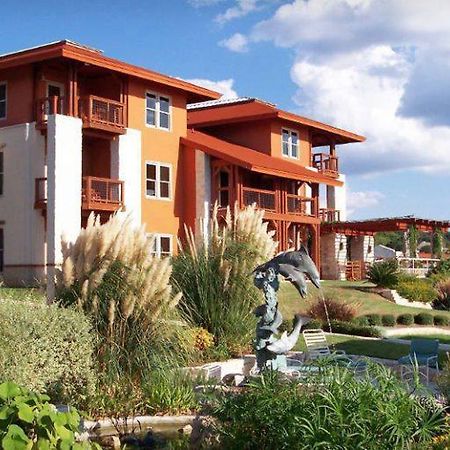 Vintage Villas Hotel Лейкуей Екстериор снимка