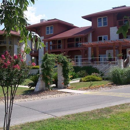 Vintage Villas Hotel Лейкуей Екстериор снимка